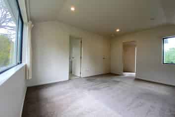 18B Jonathan Place, Sunnynook