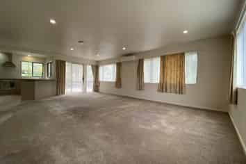 18B Jonathan Place, Sunnynook