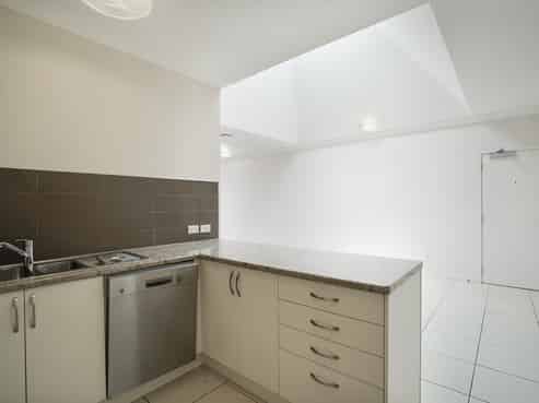 6/2 Averill Street, Papakura