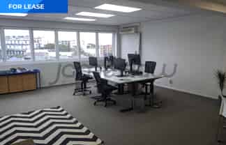 52 sqm Open-Plan Office on CBD Fringe