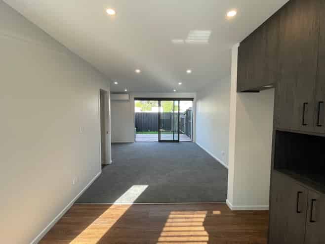 8/27 New Brighton Road, Shirley