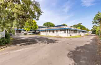 Lab with office close to Massey University