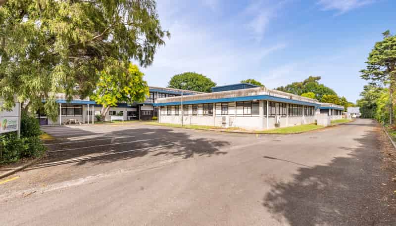 2  Batchelar Road, Massey University