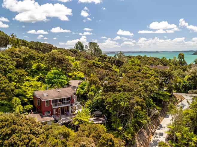 14 Major Bridge Drive, Russell