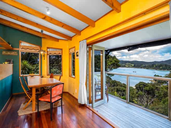 14 Major Bridge Drive, Russell