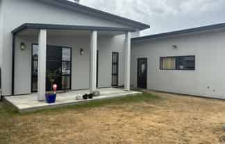 27 Station Street, Alexandra