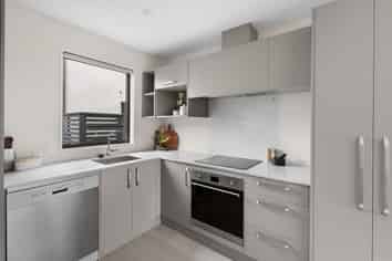 4/64 Brockworth Place , Riccarton