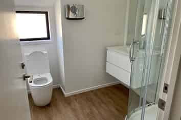 2/45 Division Street, Riccarton