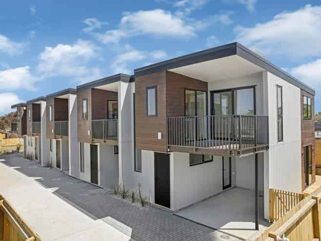 Lot 5 11 Funnell Place, Manurewa