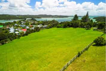 1 Deeming Road, Russell