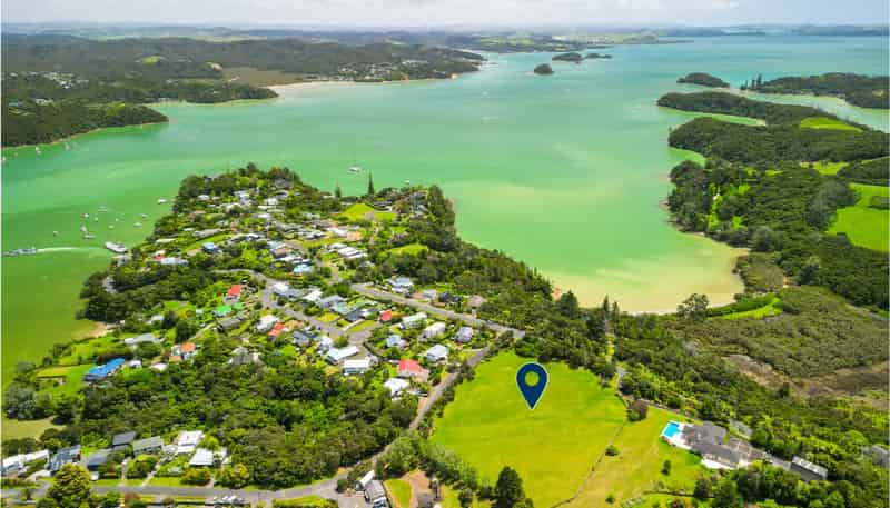 1 Deeming Road, Russell