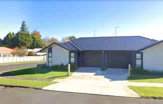 1/49 Challinor Street, Pukete