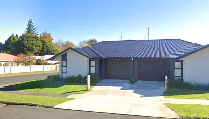 1/49 Challinor Street, Pukete