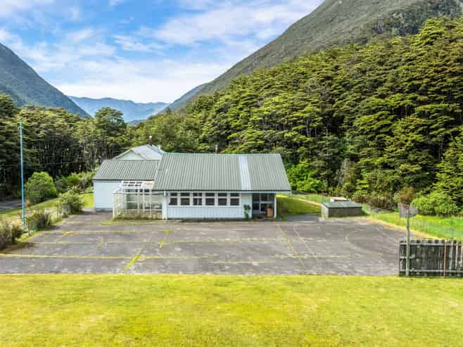 71 School Terrace, Arthur's Pass