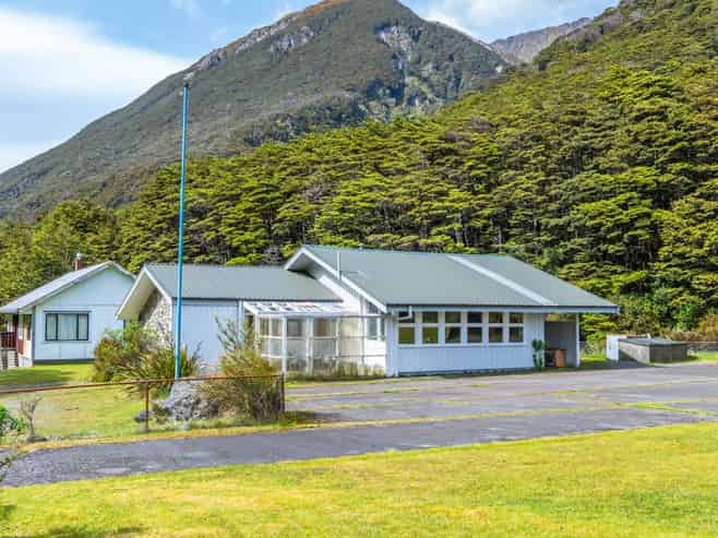 71 School Terrace, Arthur's Pass