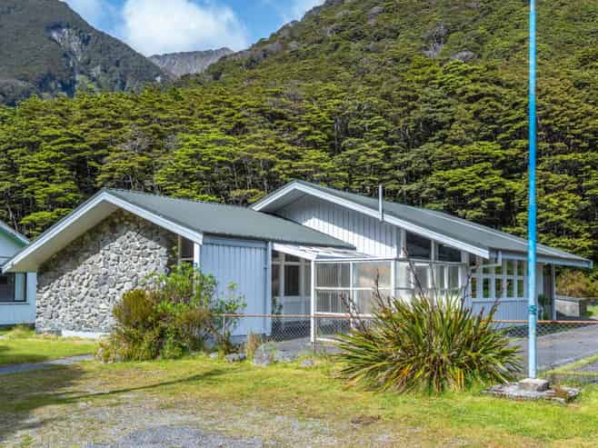 71 School Terrace, Arthur's Pass