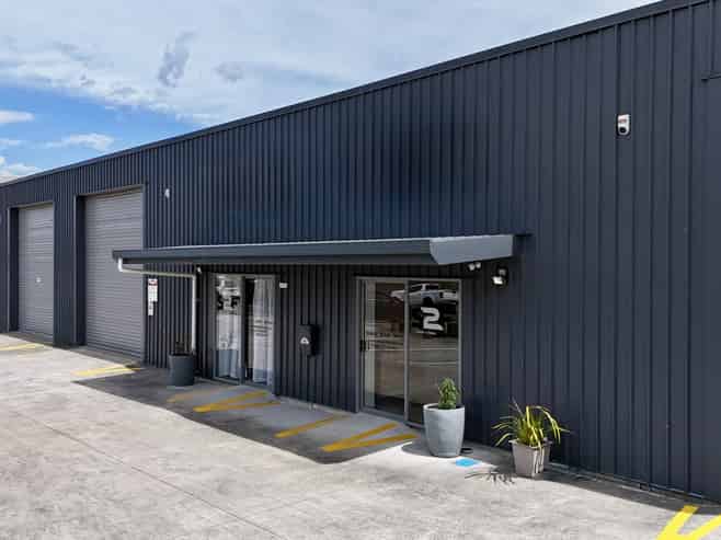 Fully tenanted Industrial investment
