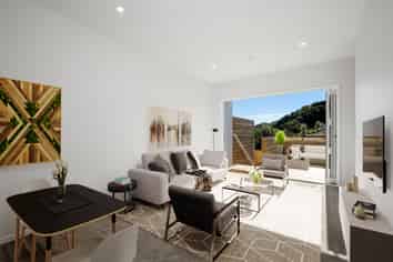8 Bushland Grove, Paparangi