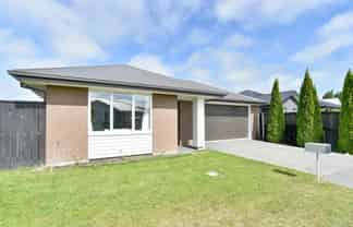 8 Booth Way, Belfast