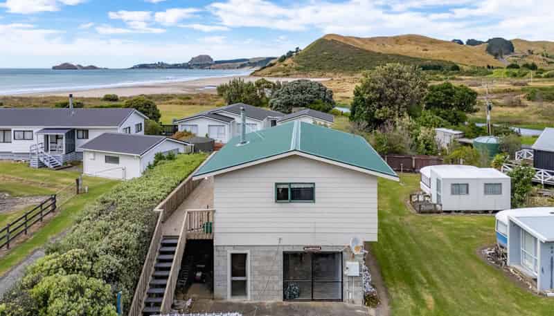44B Mataikona Road, Whakataki