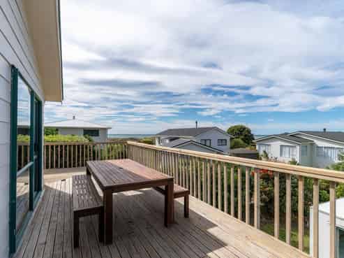 44B Mataikona Road, Whakataki