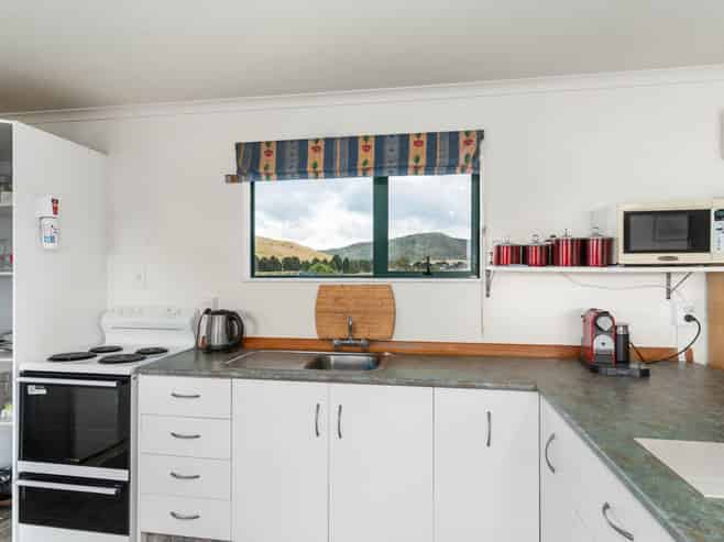 44B Mataikona Road, Whakataki
