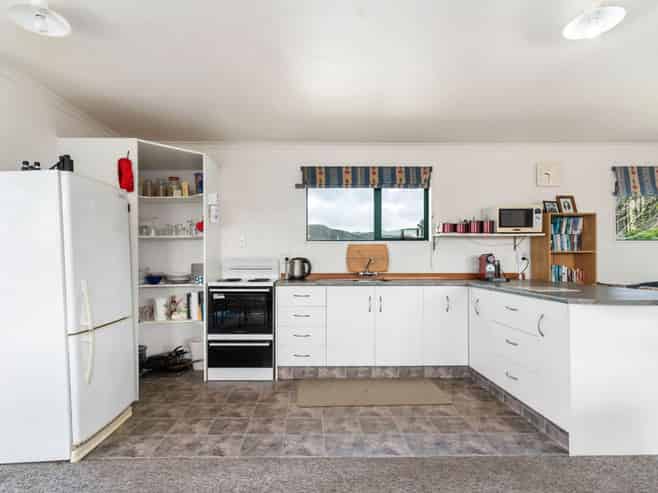 44B Mataikona Road, Whakataki