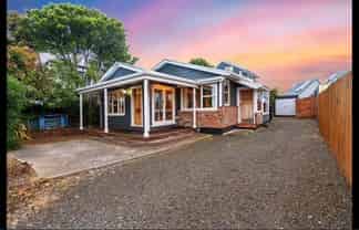 11 Meredith Street , Addington