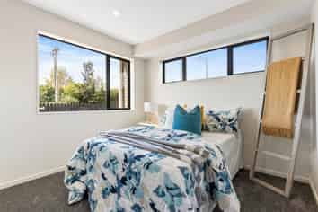 11 Papatahi Lane, Flat Bush