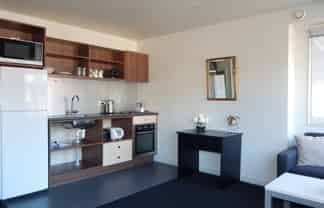 1F/242 Taranaki Street, Mount Cook