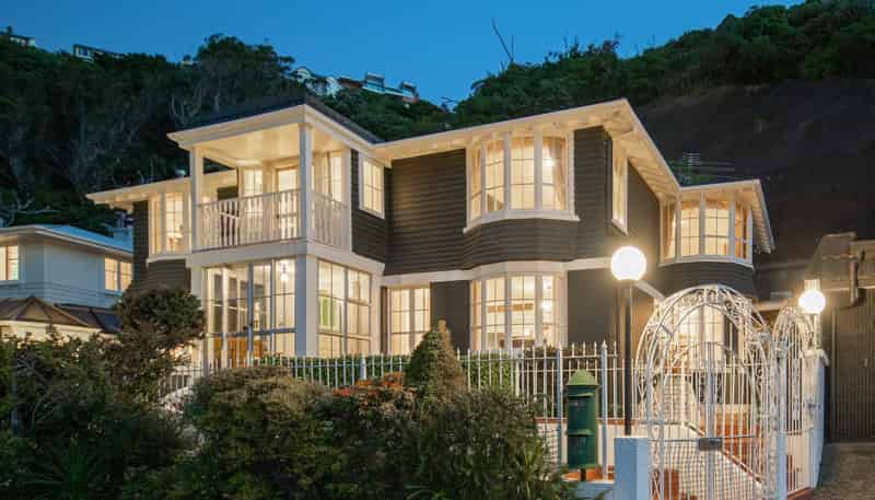 7c ( downstairs) Wilkinson Street, Oriental Bay