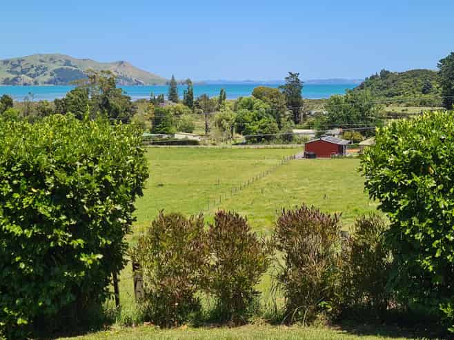 208 McQuoid Road, Coromandel