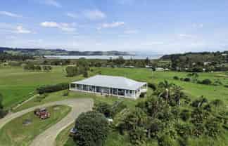 208 McQuoid Road, Coromandel