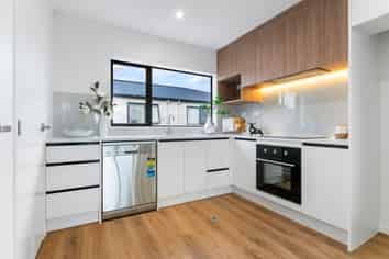 8/2 Hyde Street, Manurewa