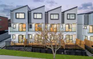 8/2 Hyde Street, Manurewa