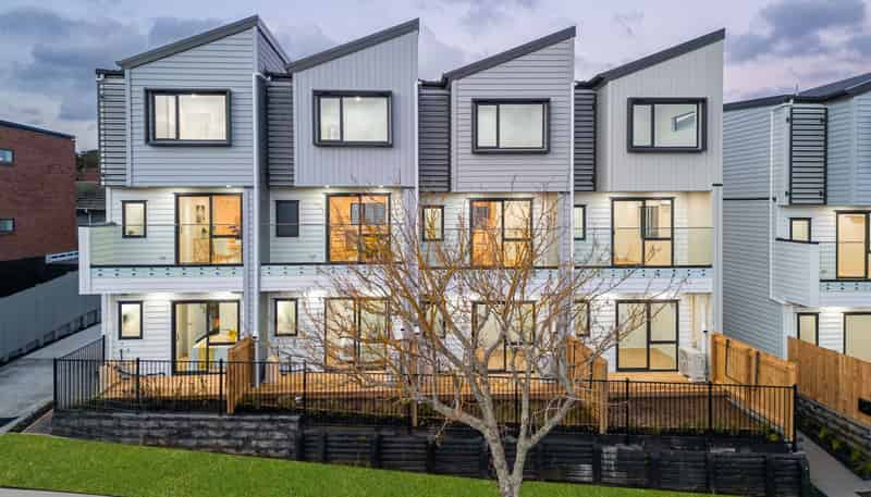 8/2 Hyde Street, Manurewa