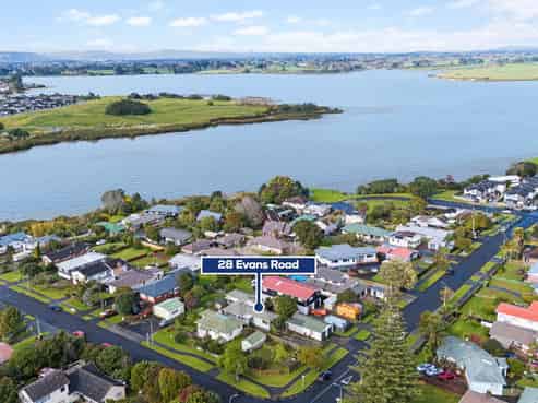 28 Evans Road, Weymouth