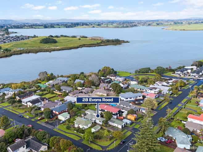 28 Evans Road, Weymouth