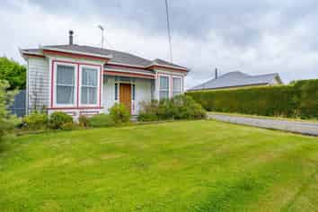 350 Great North Road, Winton