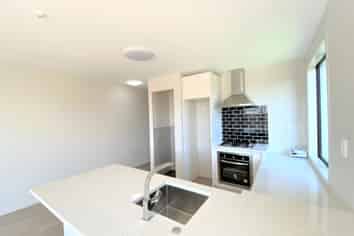 6/7 Stamford Park Road, Mount Roskill