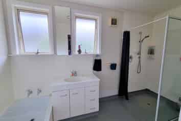 56 Keeling Street, West End