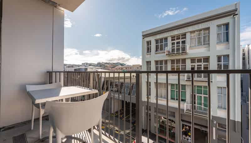 42/13 College Street, Te Aro