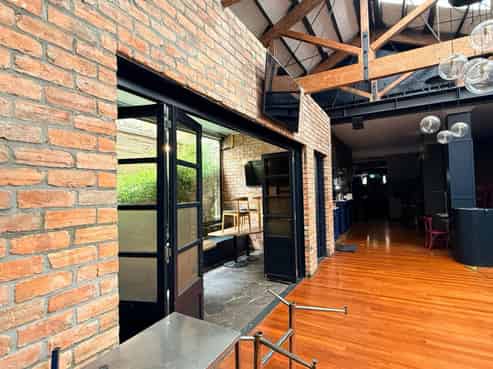 Step Into Victoria Street’s Dining Spotlight