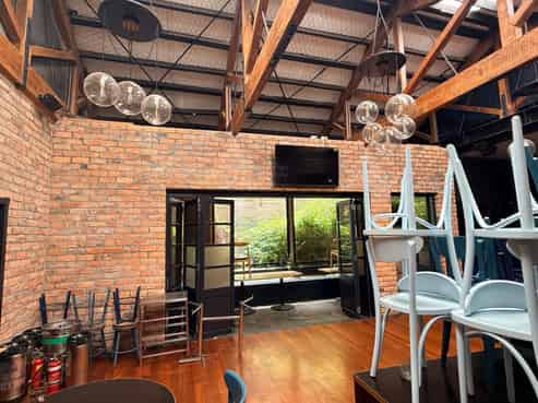 Step Into Victoria Street’s Dining Spotlight