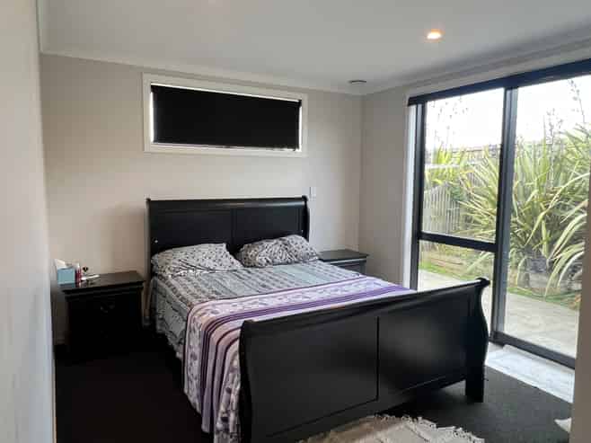 12 Rocky Road, Huntington