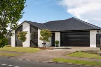 4 Blacklock Road, Pyes Pa