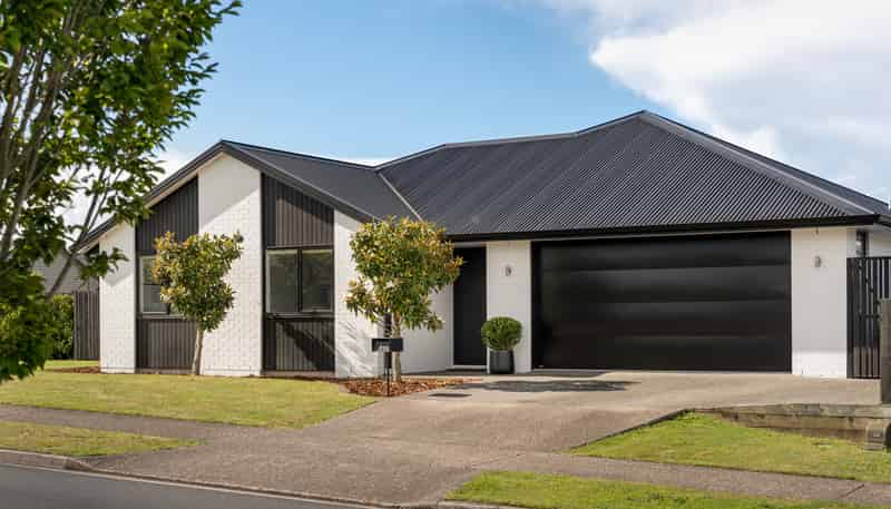 4 Blacklock Road, Pyes Pa