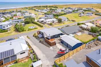 14 Okiwa Terrace, Waiinu Beach