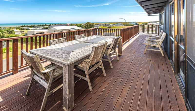 14 Okiwa Terrace, Waiinu Beach