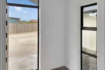 8 Gladys Place, Levin